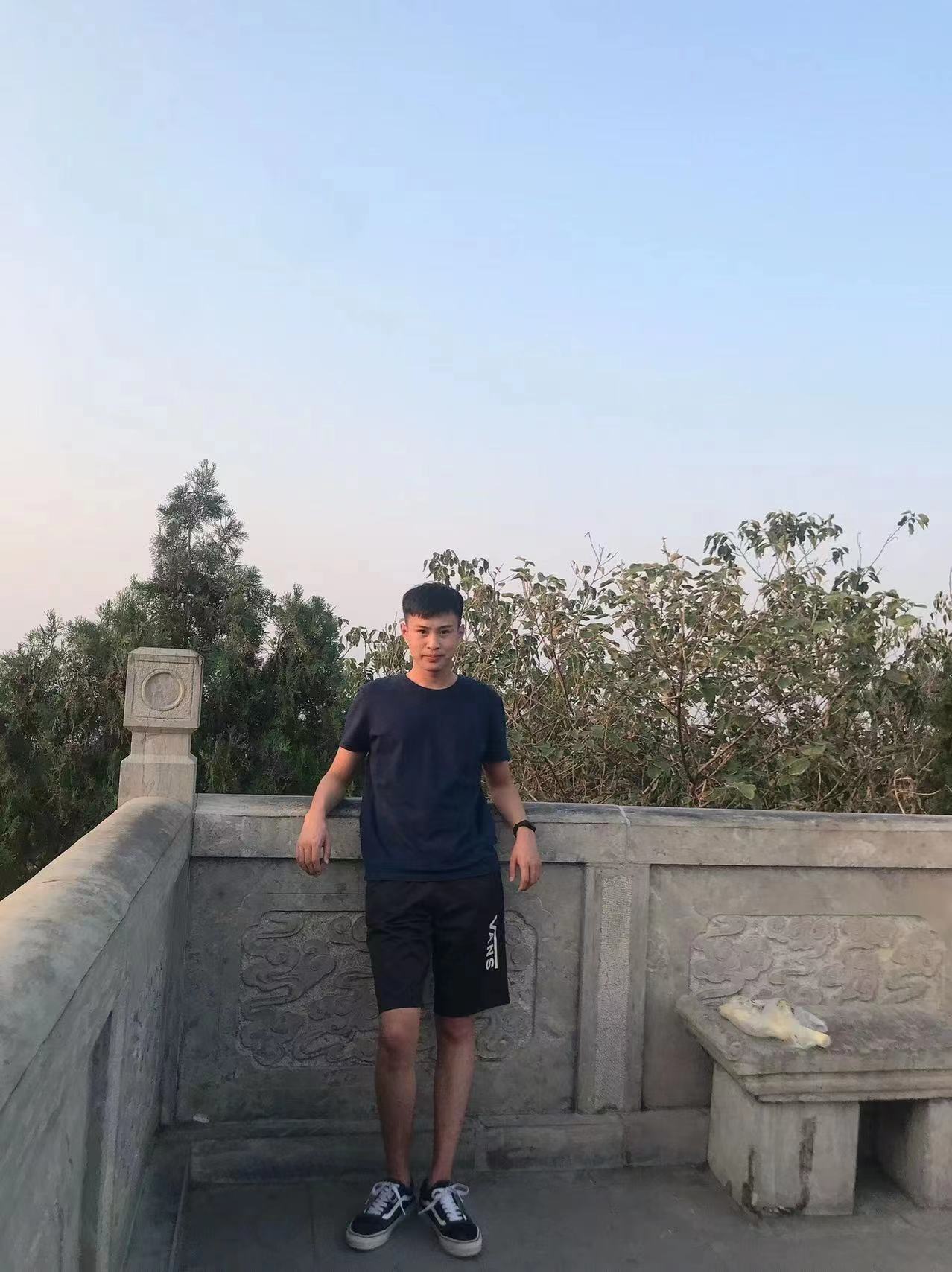 濮陽(yáng)馬總簽約.jpg
